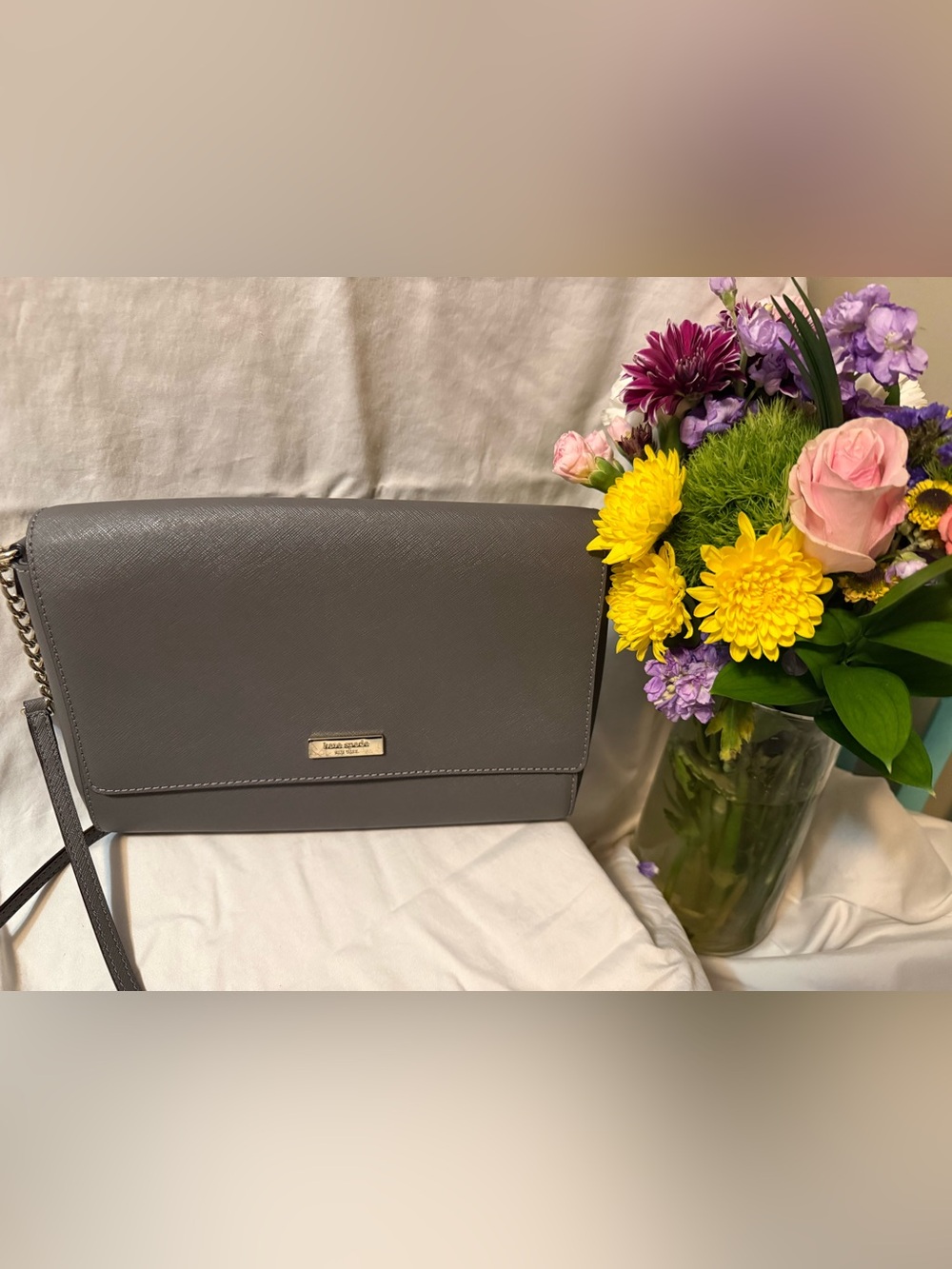 Authentic Kate Spade Gray Saffiano Leather Crossbody Silver Chain 2010’s
